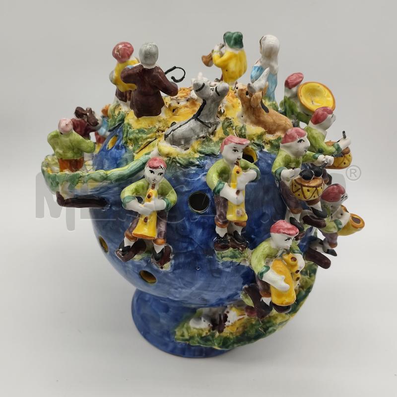SCULTURA VIETRI PRESEPE SU GLOBO | Mercatino dell'Usato Corbetta 3