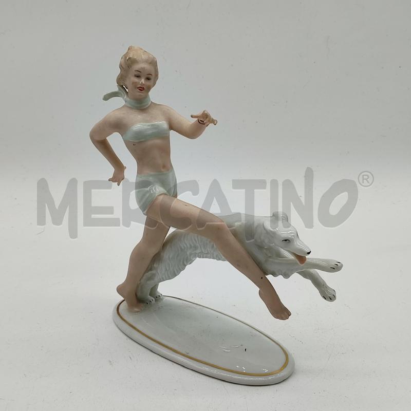 SCULTURA WALLENDORFER 1764 DONNA CON CANE PORCELLANA  | Mercatino dell'Usato Corbetta 1