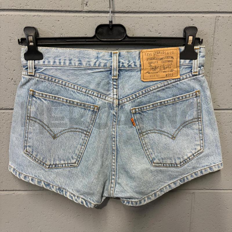 SHORTS DONNA LEVIS 841 JEANS CHIARO | Mercatino dell'Usato Corbetta 2