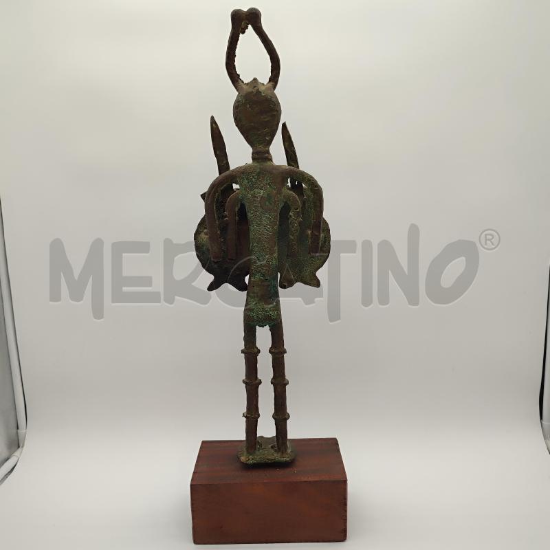 STATUA EROE QUATTROCCHI E QUATTRO BRACCIA LAFUCINA SARDEGNA NURAGICA | Mercatino dell'Usato Corbetta 4
