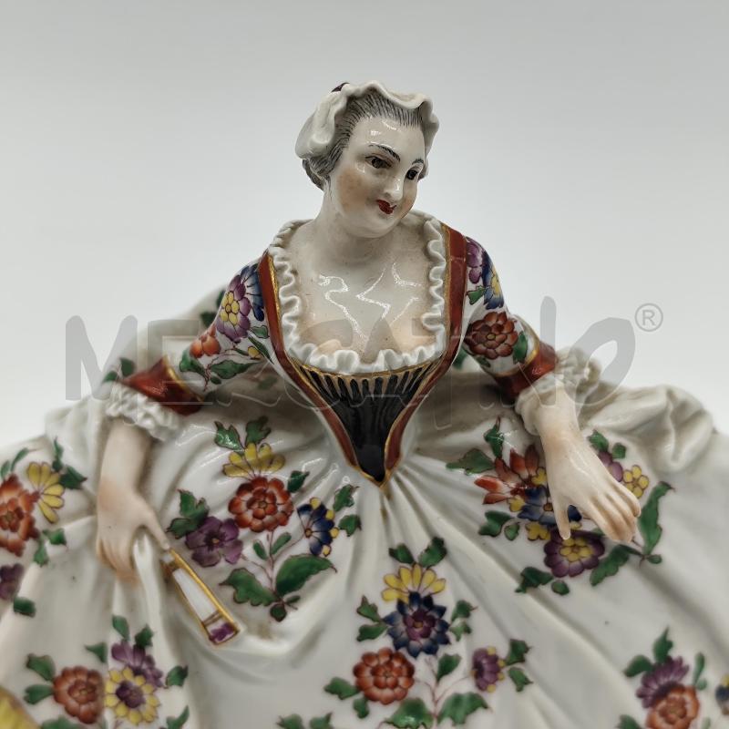 STATUINA MANIFATTURA LUDWIGSBURG DAMA IN PORCELLANA  | Mercatino dell'Usato Corbetta 2
