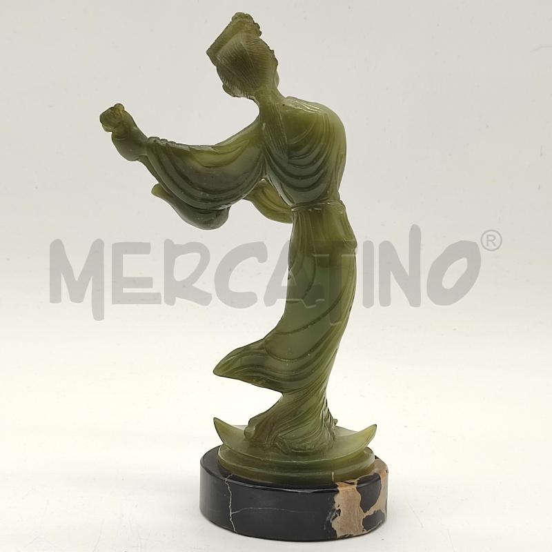 STATUINA SUONATRICE ORIENTALE PIETRA VERDE | Mercatino dell'Usato Corbetta 3