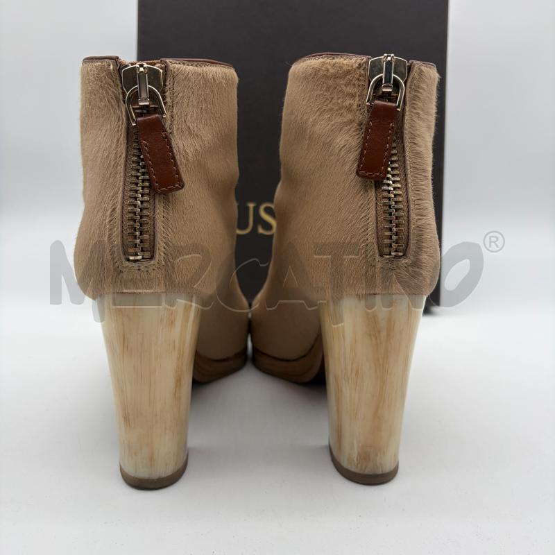 STIVALETTI DONNA TRUSSARDI ECRU CAVALLINO TACCO EFF OSSO | Mercatino dell'Usato Corbetta 3