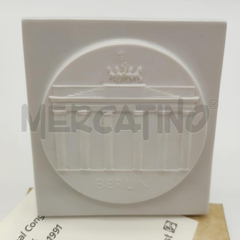 TARGA PORCELLANA KPM BERLINO PORTA DI BRANDEBURGO | Mercatino dell'Usato Corbetta 2