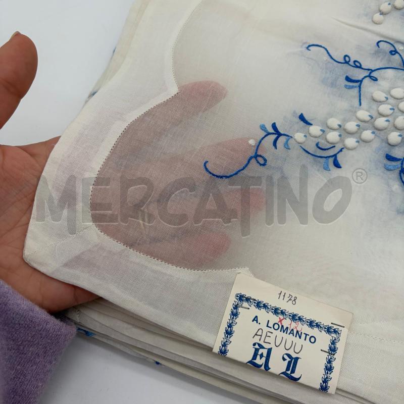 TOVAGLIA RETT BIANCO ORGANZA SETA FIORI GRAPPOLI UVA AZZURRO/BLU/BIANCO | Mercatino dell'Usato Corbetta 4