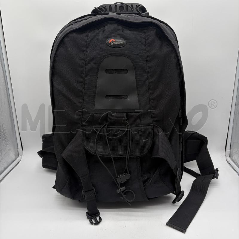 ZAINO LOWEPRO NERO PORTAMACCHINA FOTOGRAFICA | Mercatino dell'Usato Corbetta 1