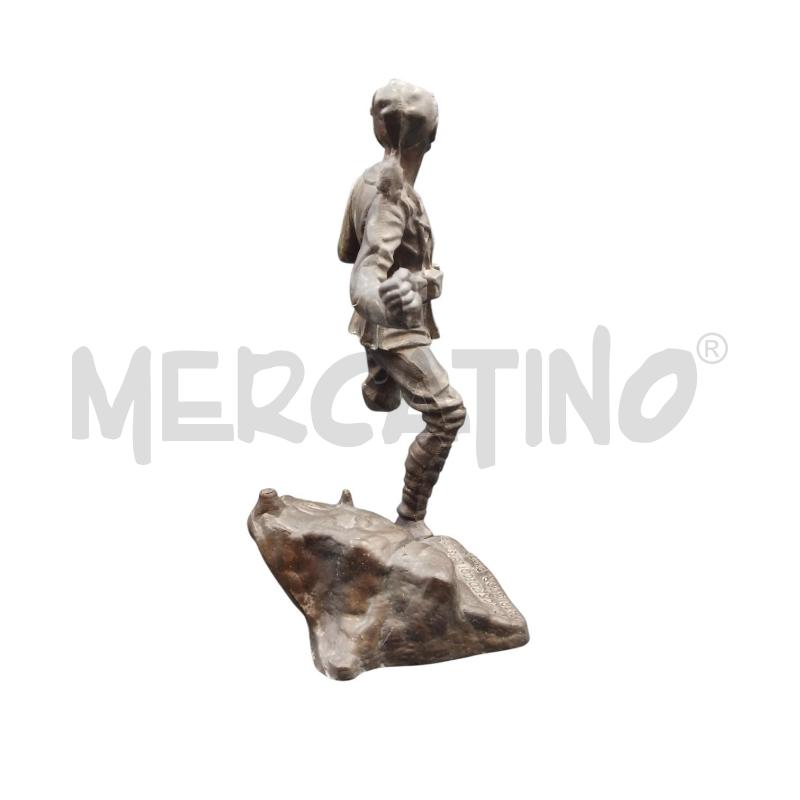 E V SCULTURA MILIATRE ENRICO TOTI  | Mercatino dell'Usato Bernareggio 4