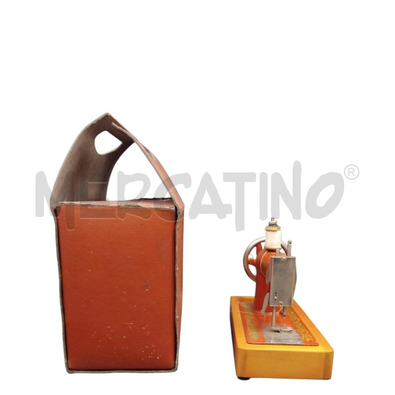 MACCHINA CUCIRE USSR MARRONE  | Mercatino dell'Usato Bernareggio 2