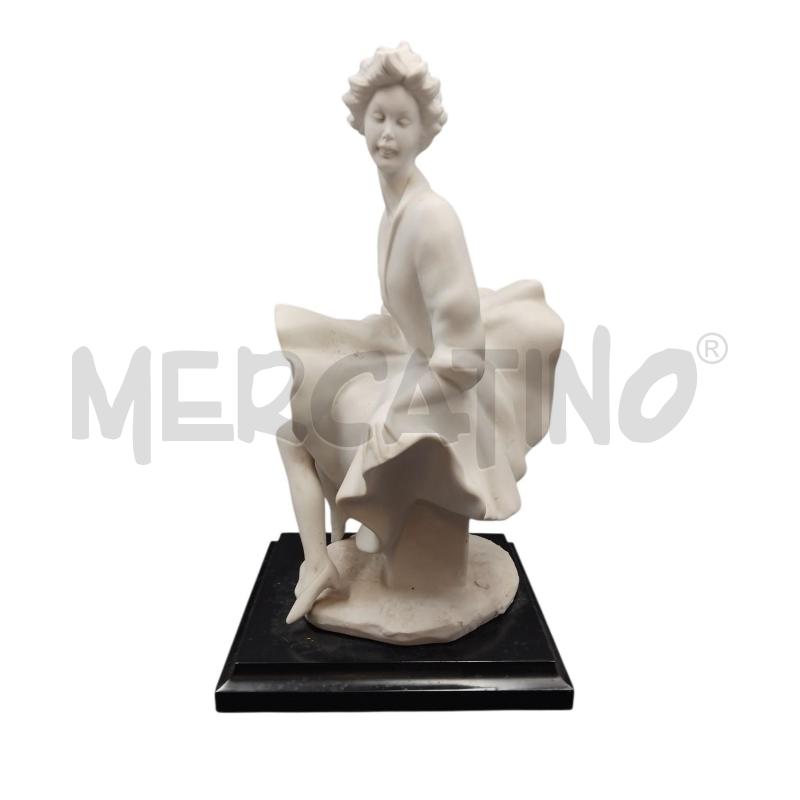SCULTURA BNC DAMA N FIRMA  | Mercatino dell'Usato Bernareggio 2