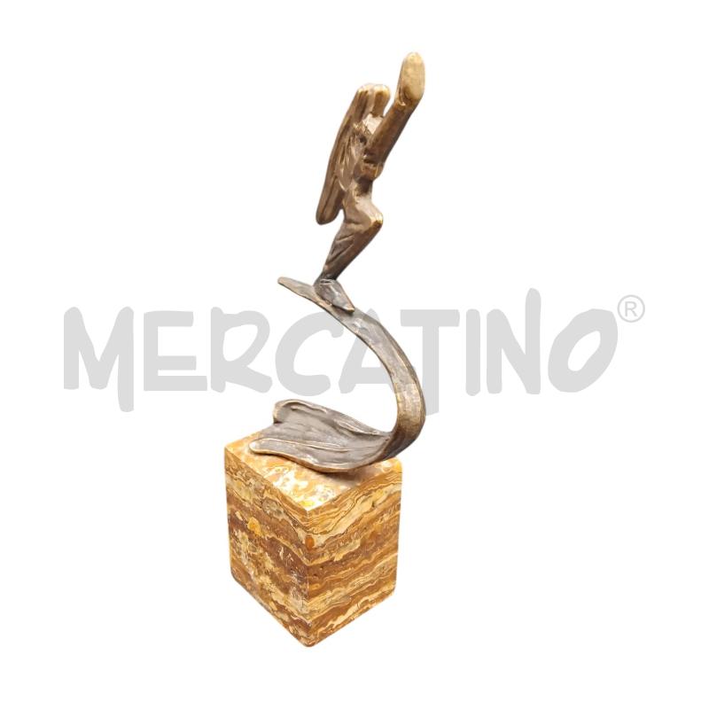 STATUETTA BASE MARMO | Mercatino dell'Usato Bernareggio 2