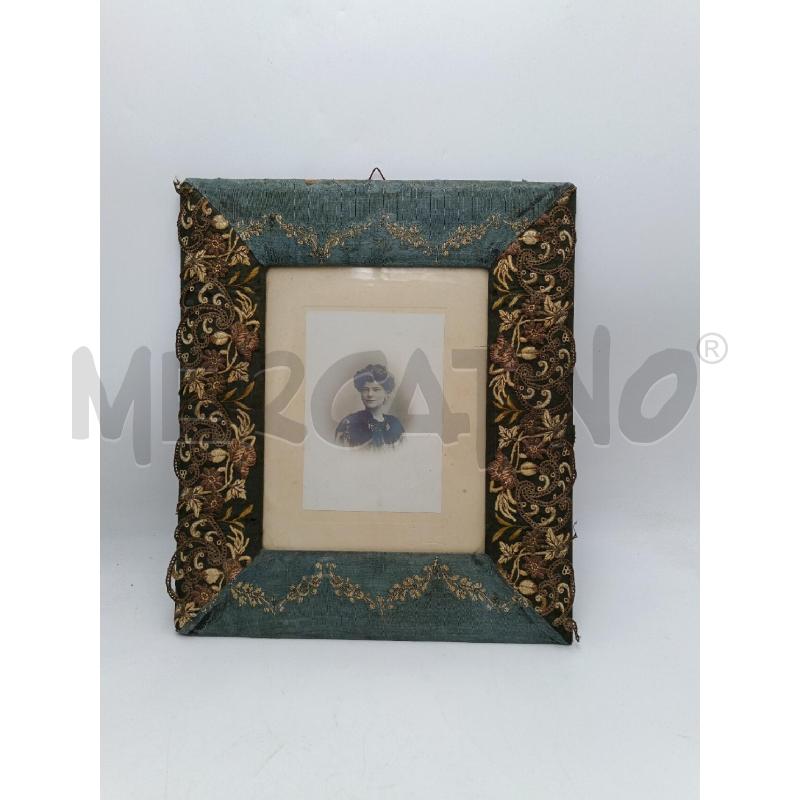 CORNICE RICAMATA RITRATTO VINTAGE  | Mercatino dell'Usato Milano centrale 1