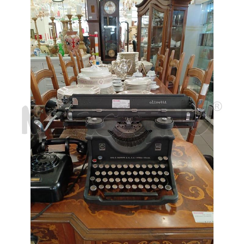 MACCHINA DA SCRIVERE M40 OLIVETTI | Mercatino dell'Usato Milano centrale 1