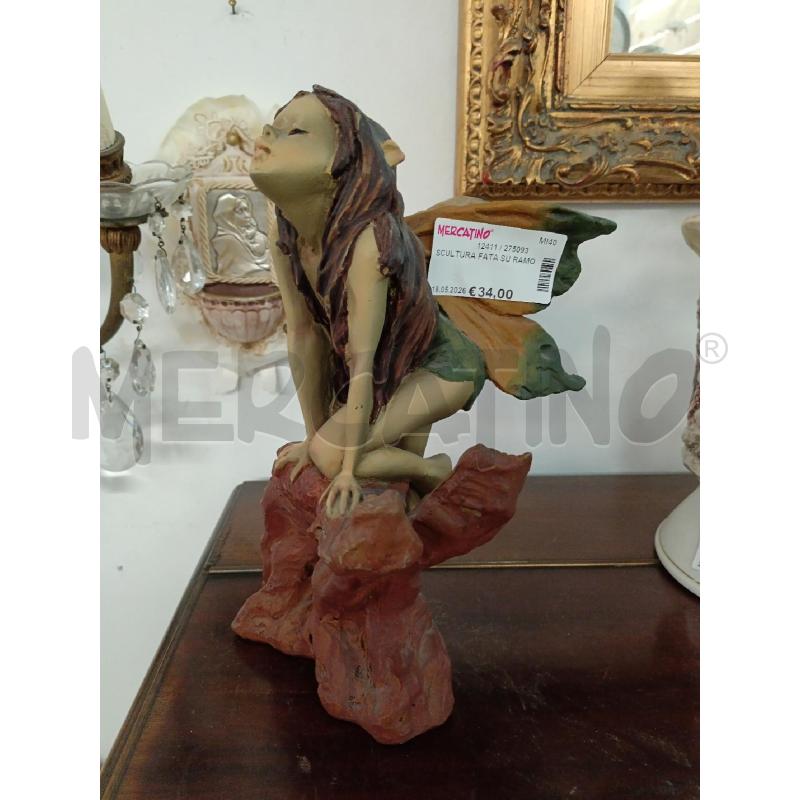 SCULTURA FATA SU RAMO  | Mercatino dell'Usato Milano centrale 1