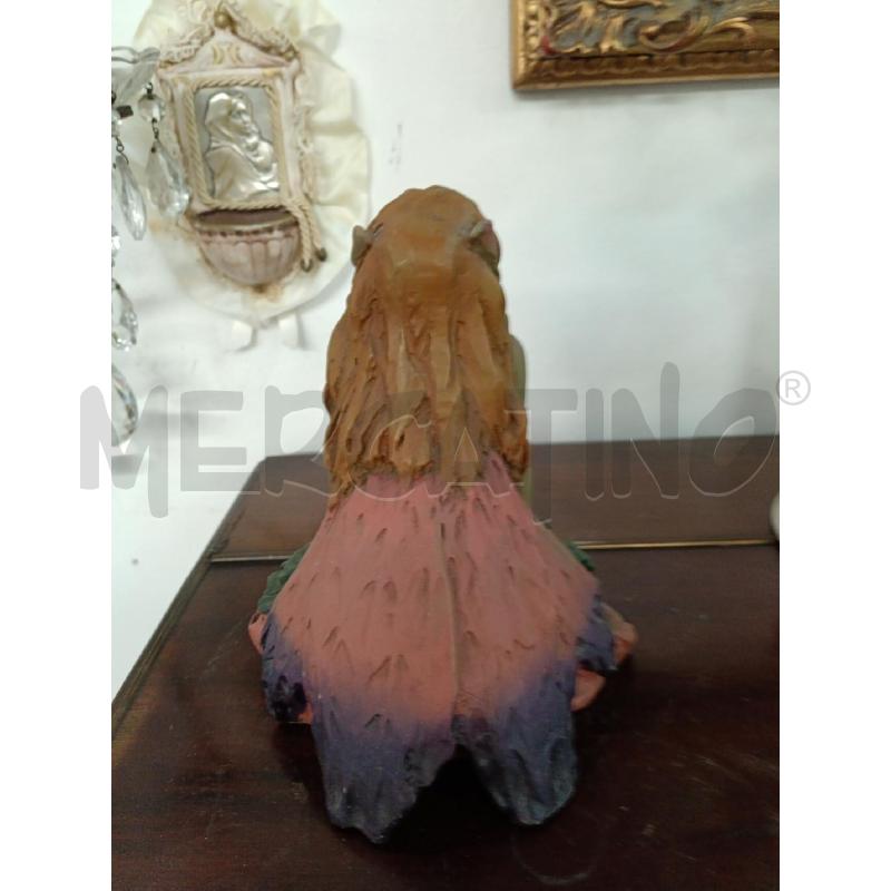 SCULTURA FATINA ACCOVACCIATA  | Mercatino dell'Usato Milano centrale 2