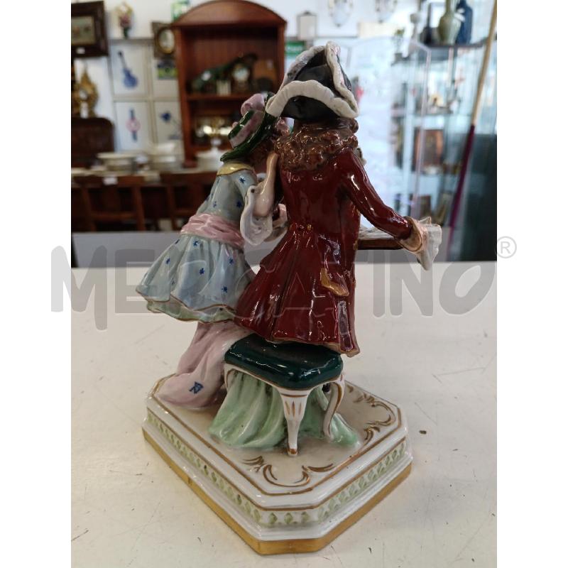 STATUA CAPODIMONTE DAMA E CAVALIERE | Mercatino dell'Usato Milano centrale 2