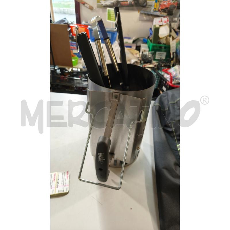 BARBECUE CARBONELLA WEBER NERO CON ACCESSORI | Mercatino dell'Usato Modena 3