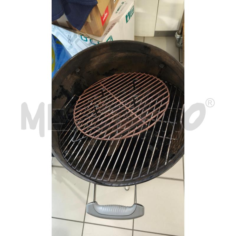 BARBECUE CARBONELLA WEBER NERO CON ACCESSORI | Mercatino dell'Usato Modena 4