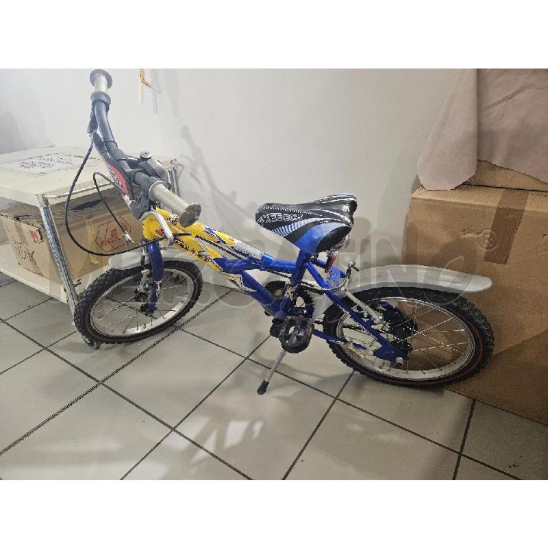 BICICLETTINA BAMBINO BLU GIALLA | Mercatino dell'Usato Modena 1