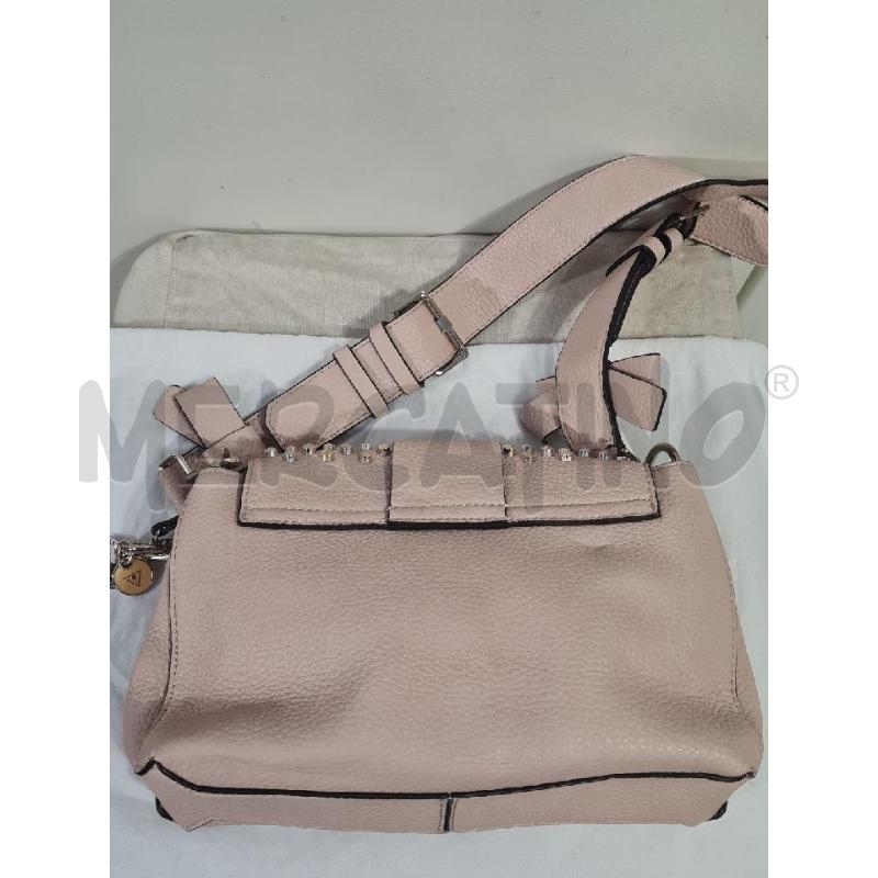 BORSA DONNA GUESS ROSA CON BORCHI | Mercatino dell'Usato Modena 3