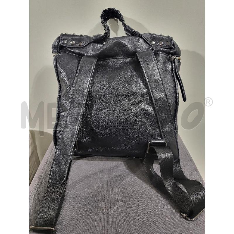 BORSA DONNA NERA A ZAINO BATA | Mercatino dell'Usato Modena 2