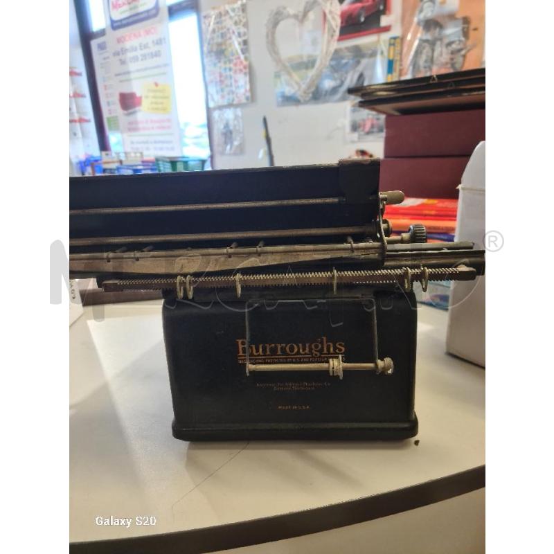 CALCOLATRICE ANTICA BURROUGHS PORTABLE NERA | Mercatino dell'Usato Modena 2