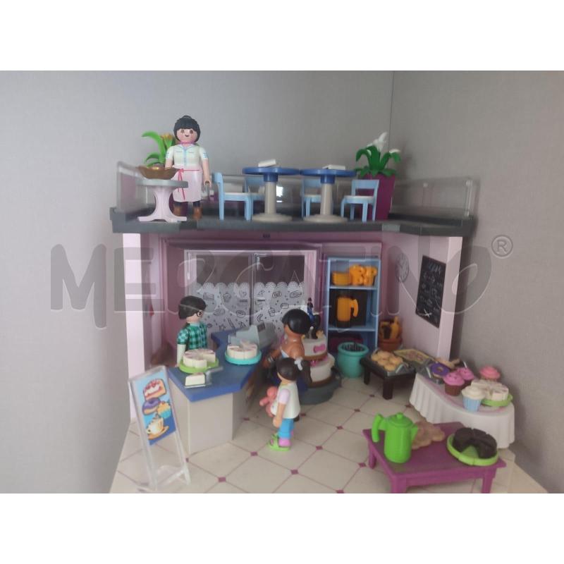 CASA PLASTICA NEGOZIO 3 PIANI CON ARREDIE ACCESSORI | Mercatino dell'Usato Modena 4