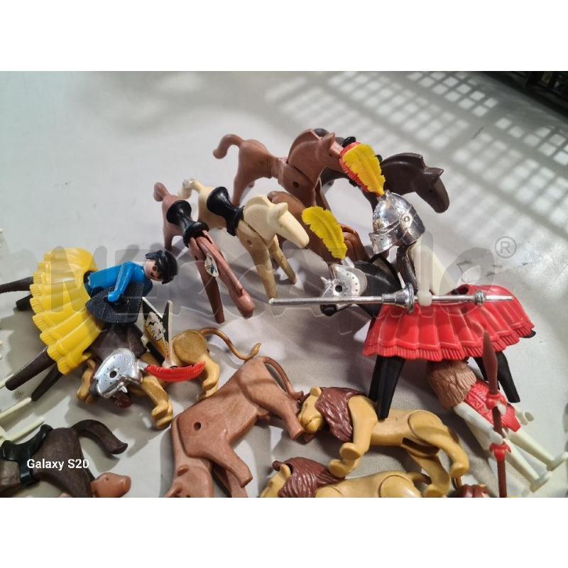 GRUPPO PERSONAGGI PLAYMOBIL GEOBRA VARI VINTAGE  | Mercatino dell'Usato Modena 4