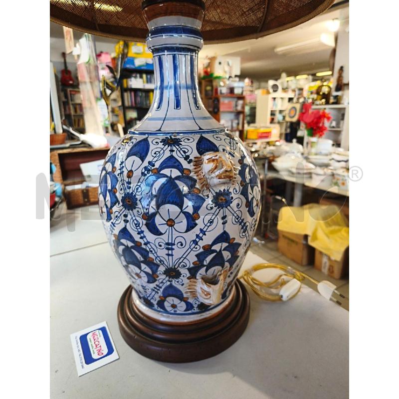 LAMPADA CER. BIANCA BLU 87CM BASE LEGNO JUTA | Mercatino dell'Usato Modena 2
