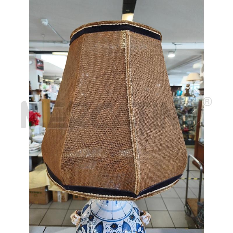 LAMPADA CER. BIANCA BLU 87CM BASE LEGNO JUTA | Mercatino dell'Usato Modena 3