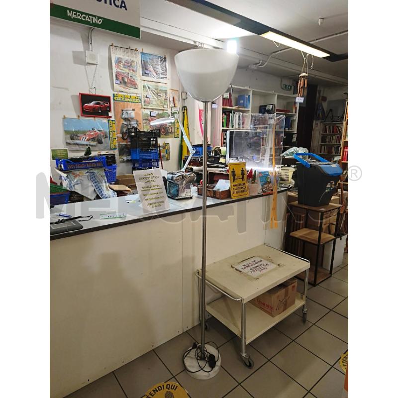 LAMPADA TERRA FLOS PAPAVERO PARALUME NON ORIGINALE | Mercatino dell'Usato Modena 1
