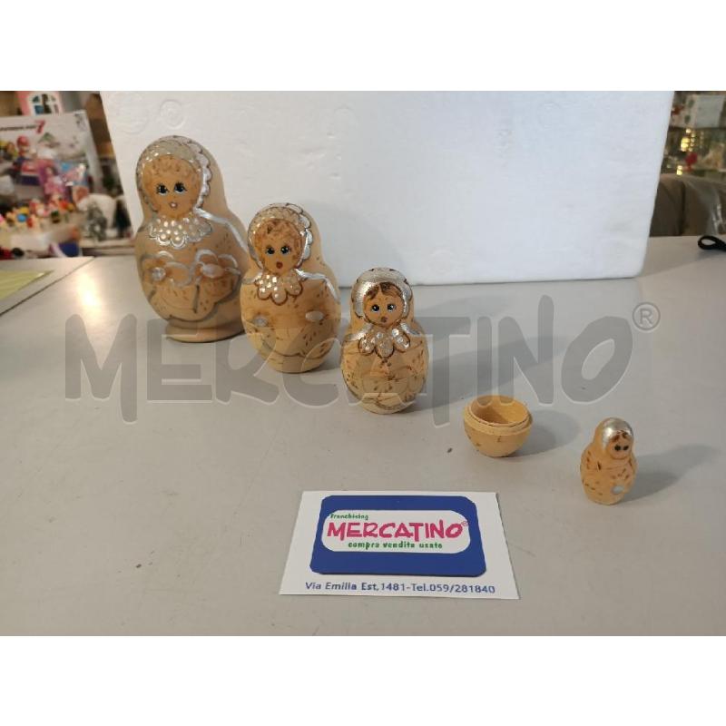MATRIOSKA PZ.5 LEGNO DIPINTA 14CM DECORI ARGENTATI MANCA UN PEZZO | Mercatino dell'Usato Modena 1