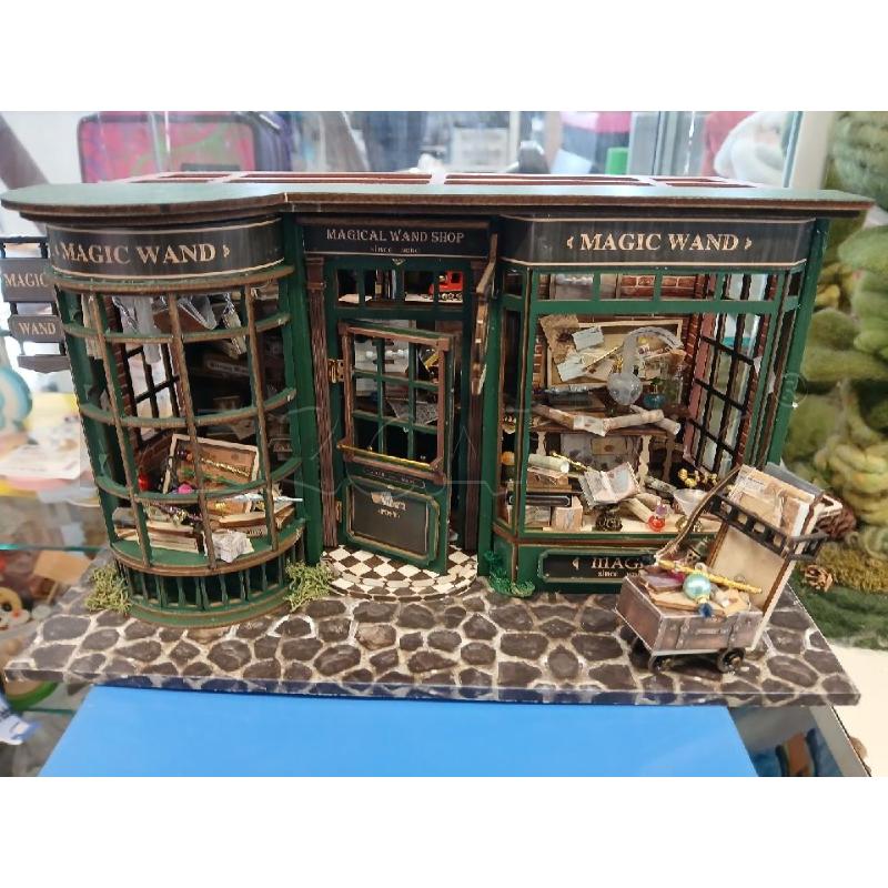 MINIATURA MAGIC WAND HARRY POTTER SI ILLUMINA SI APRE | Mercatino dell'Usato Modena 1