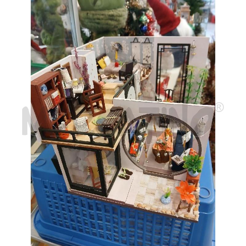 MINIATURA VILLA MODERNA CARILLON SI ILLUMINA | Mercatino dell'Usato Modena 2