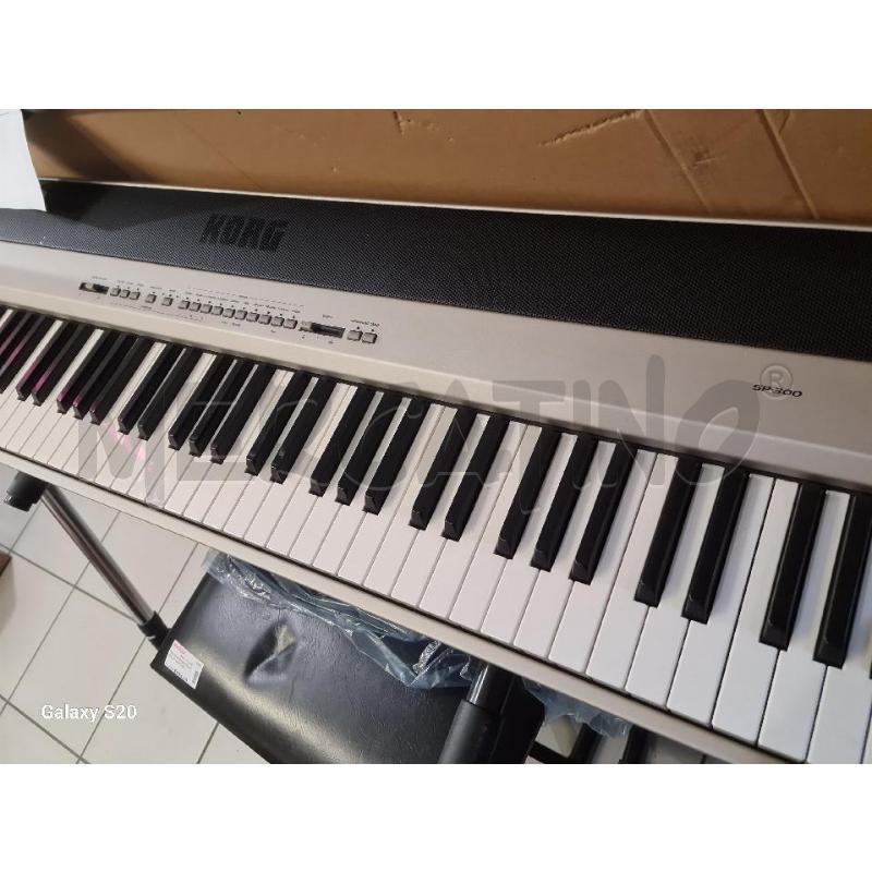 PIANOFORTE DIGITALE KORG SP 300 POTENZIOMETRO DA SOSTITUIRE+SUPPORTO E SGABELLO FUNZIONANTE | Mercatino dell'Usato Modena 3