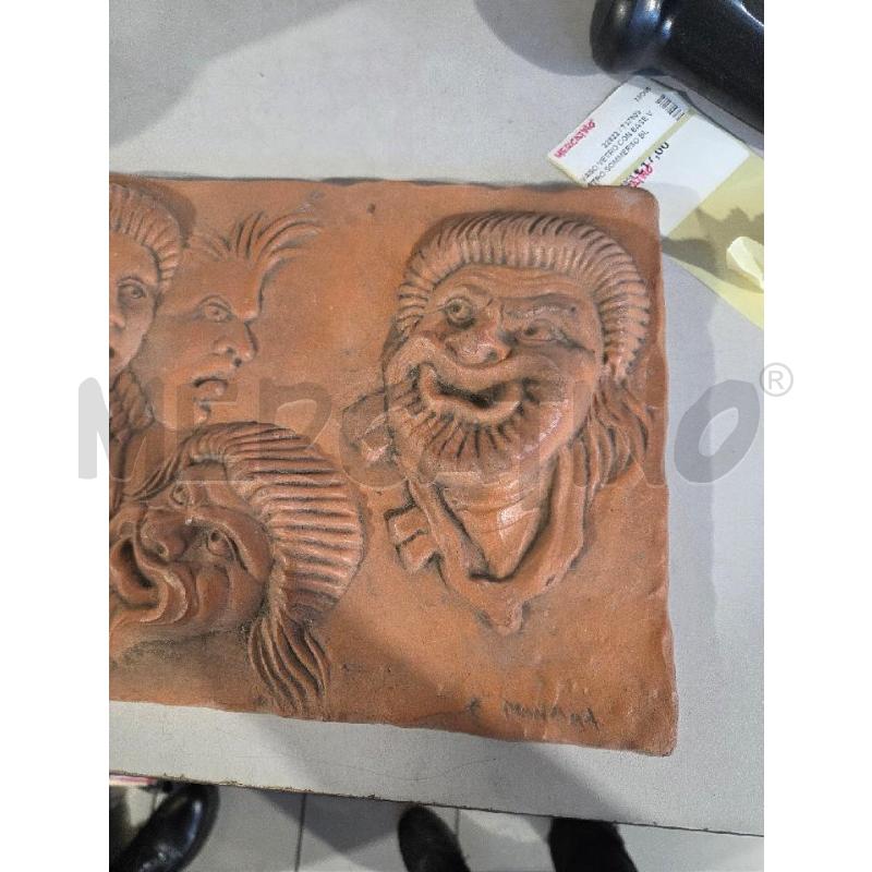 PIASTRA TERRACOTTA VOLTI F.MANARA | Mercatino dell'Usato Modena 3
