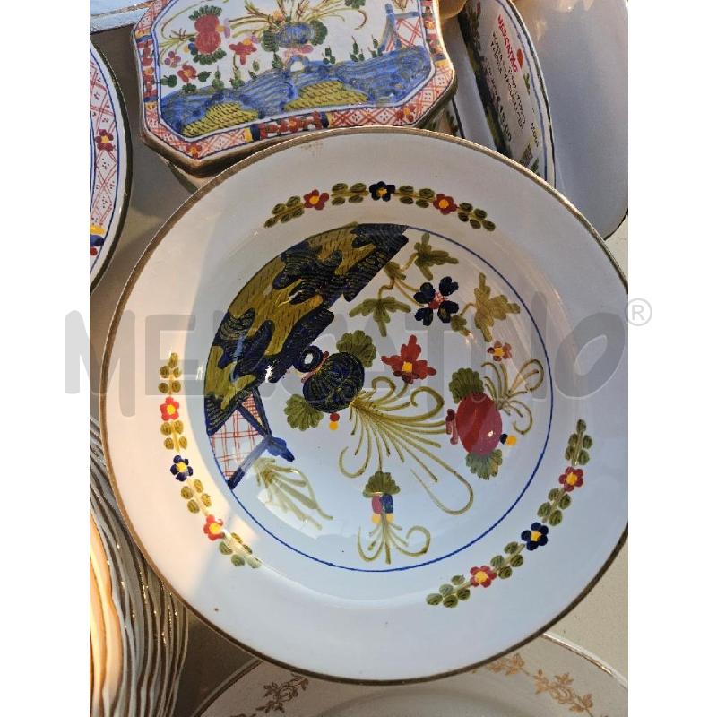 PIATTI PZ. 4 FONDI MAIOLICA FAENZA GAROFANO | Mercatino dell'Usato Modena 2