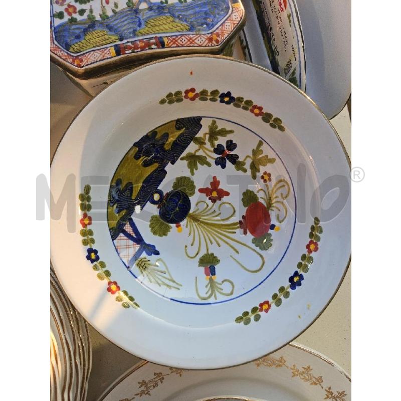 PIATTI PZ. 4 FONDI MAIOLICA FAENZA GAROFANO | Mercatino dell'Usato Modena 3