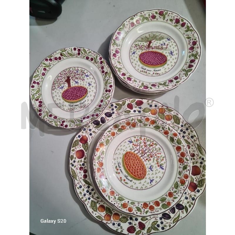 PIATTI PZ. 6+1 CER GIEN LES TARTES CON SCATOLE | Mercatino dell'Usato Modena 2