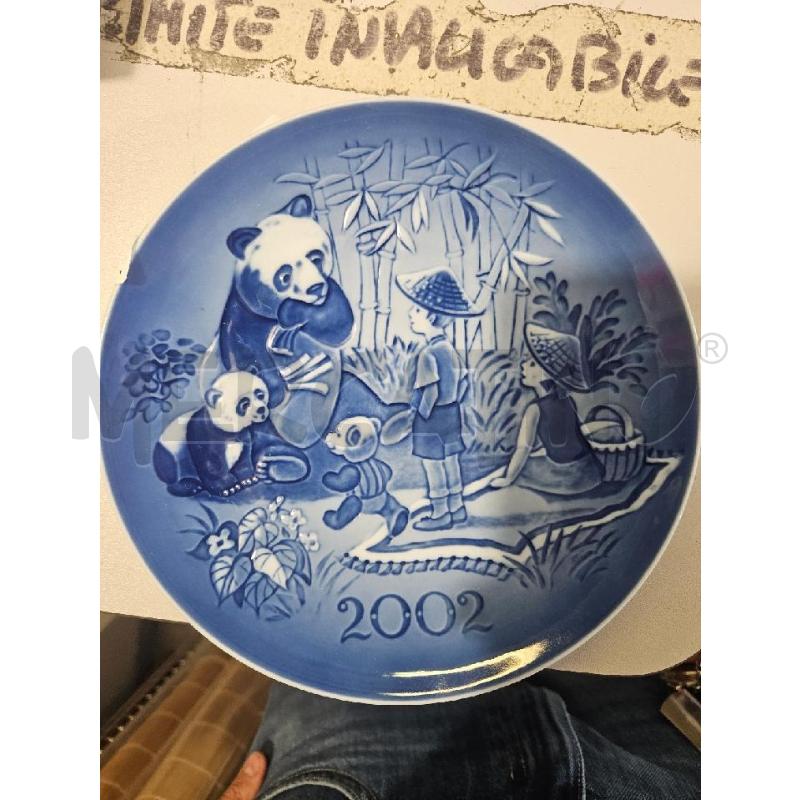 PIATTO THE MILLENNIUM PLATE 2002 ROYAL COPENAGHEN | Mercatino dell'Usato Modena 1