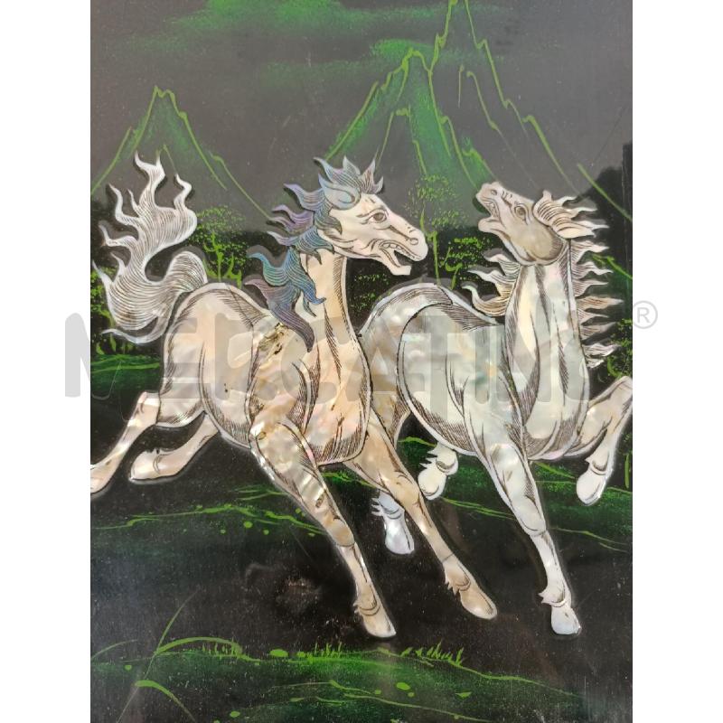 QUADRO 29X19CM CAVALLI MADREPERLA SU LEGNO LACCATO | Mercatino dell'Usato Modena 2