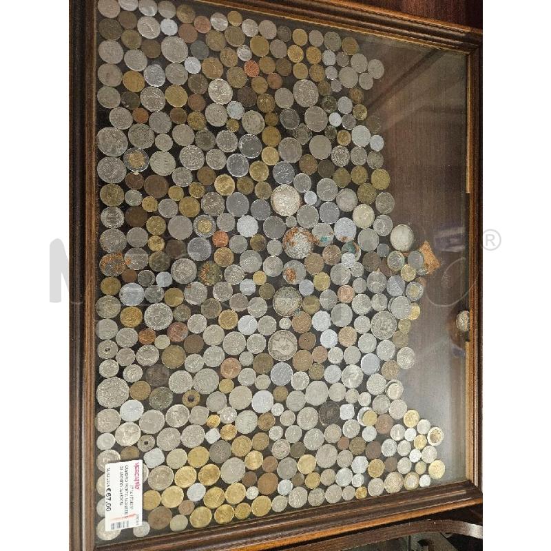 QUADRO PORTA MONETE DAL MONDO 64X52CM | Mercatino dell'Usato Modena 1