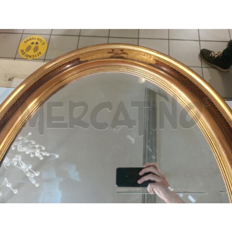 SPECCHIO OVALE 86X67CM CORNICE LEGNO DORATA | Mercatino dell'Usato Modena 3