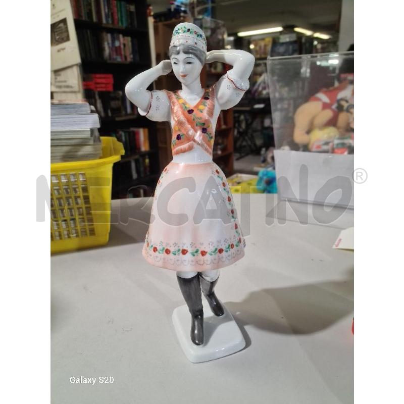 STATUINA ^ RAGAZZA HOLLOHAZA PRCLL 28CM | Mercatino dell'Usato Modena 1