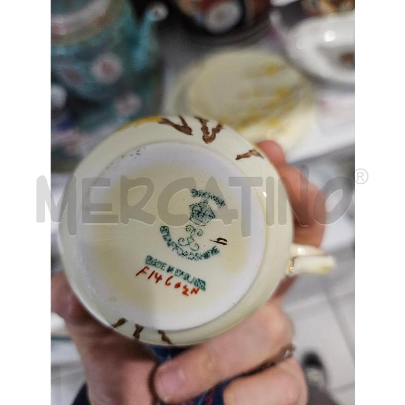 TAZZA CER. CROWN STAFFORDSHIRE FIORI GIALLI DIPINTI | Mercatino dell'Usato Modena 2