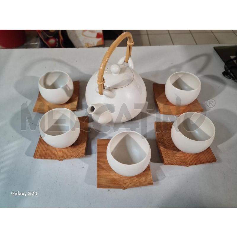 TEIERA + PZ.5 CER. ORIENTALE MANICO BAMBOO CON PIATTINI | Mercatino dell'Usato Modena 1