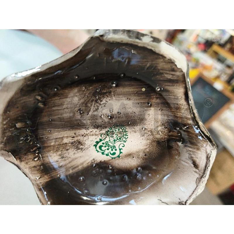 VASO ANFORA CER. CDM FIGURE BASSORILIEVO MARRONE DORATURE 35CM | Mercatino dell'Usato Modena 4