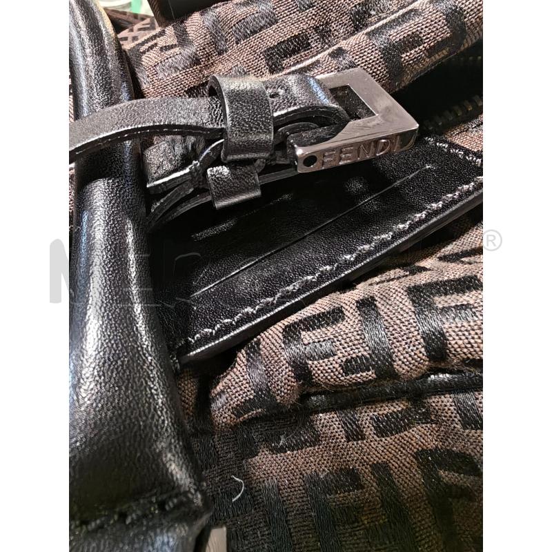 BORSONE PELLE FENDI  | Mercatino dell'Usato Carrara 4