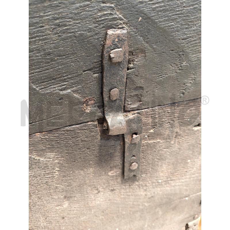 MOBILE VECCHIO DA DISPENSA SCURO LEGNO | Mercatino dell'Usato Carrara 2