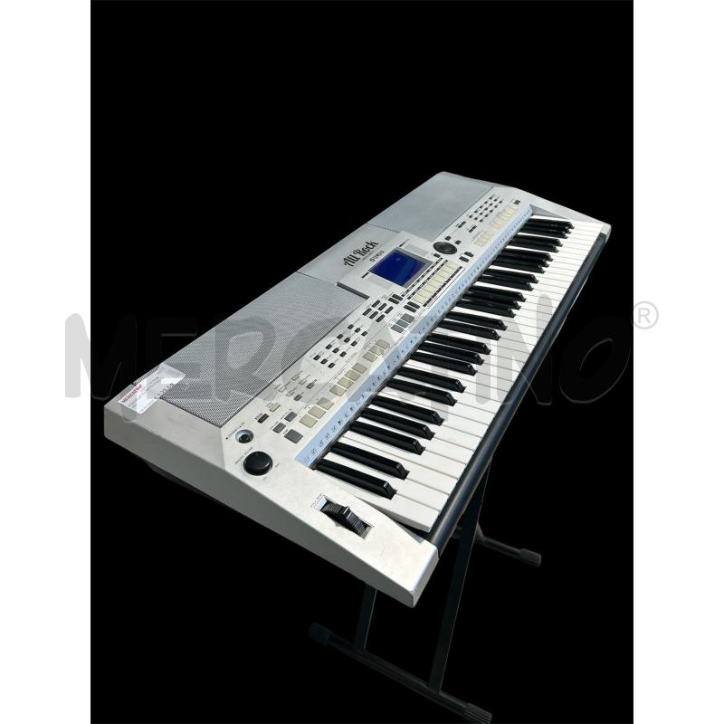 PIANOLA YAMAHA PSR- S550 | Mercatino dell'Usato Carrara 1