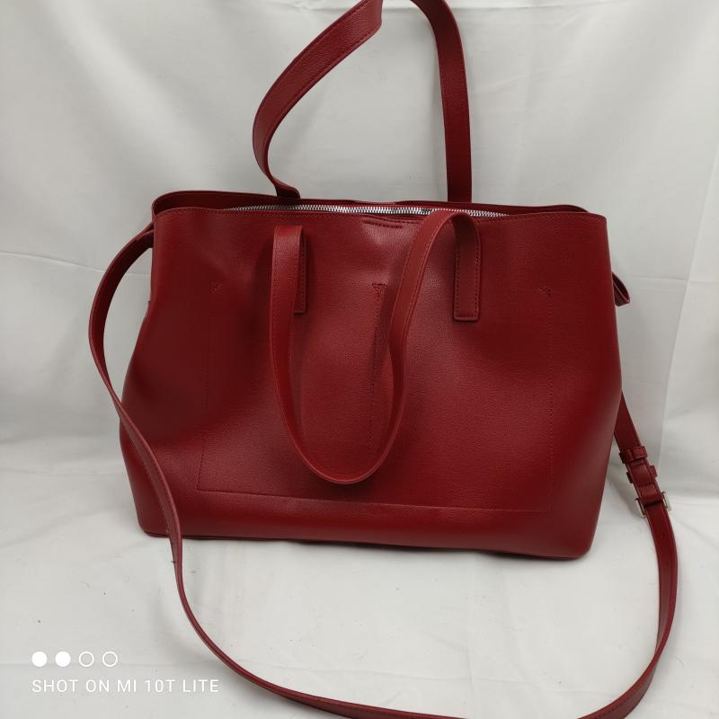 PORTA PC CARPISA ROSSA DONNA | Mercatino dell'Usato Carrara